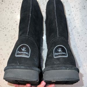 Women’s size 7 bear paw boots